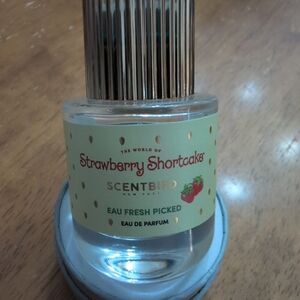 Scentbird Strawberry Shortcake Fresh Picked 20ml